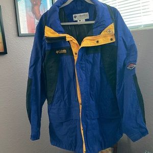Large mens Columbia jacket; waterproof!